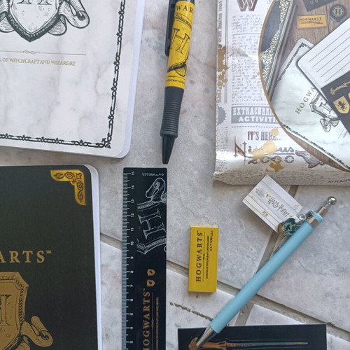 Harry Potter writing set new with notebooks, pens and accessories