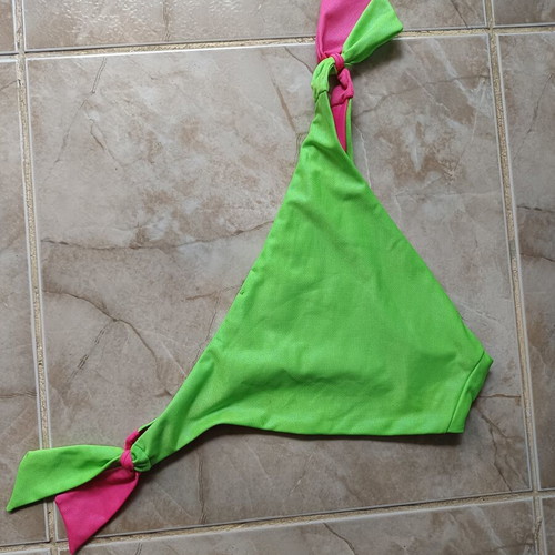 Kayak bikini bottom new, pink and green, size M