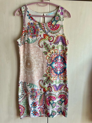 Desigual φόρεμα αμάνικο σαν καινούργιο, μέγεθος S