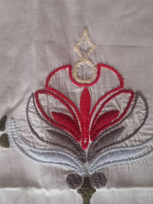 Κουρτίνες μεταχειρισμένες, σετ 4 με όμορφο κέντημα