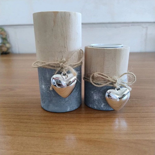 Wooden candle holders set for tealights, like new, heights 12 and 8 cm