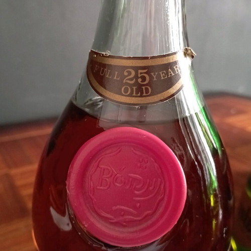 Botrys brandy 25 years old like new, Greek product 0.70L