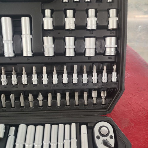 Bormann BHT 5180 Socket Set 1/2 & 1/4 New