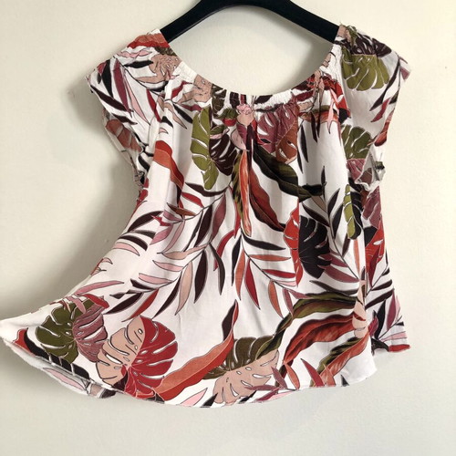Enzzo Printed Top with Off-Shoulder and Crossover Back, New