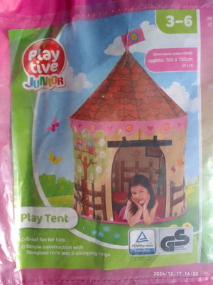 Playtive Junior play tent pink like new for girl with carrying case