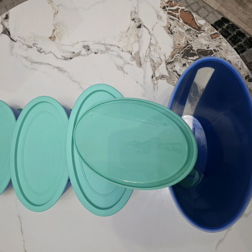 Tupperware Modular Oval Container Set of 4 Blue Veraman Like New