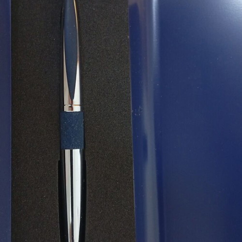 Masterpiece pen like new with case