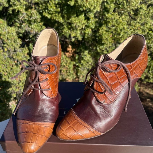 J. Bournazos brown ankle boots like new, two-tone design