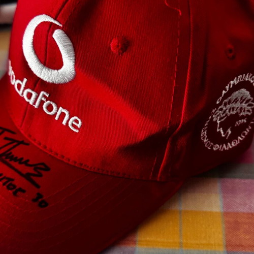 Olympiacos collectible cap like new with Anastasiou Pantou signature