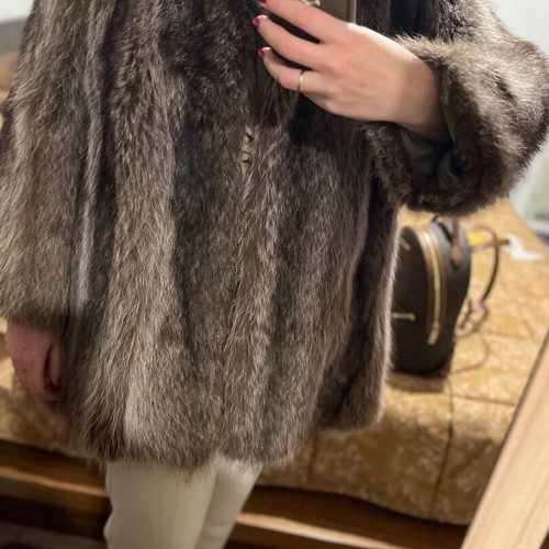 Raccoon fur like new, medium/large, genuine, made in America