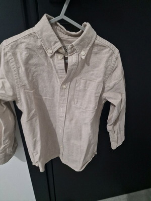 Beige long-sleeve shirt like new, size 122 cm, boys