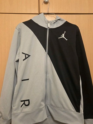 Nike Air Jordan fleece jacket kids XL used, gray