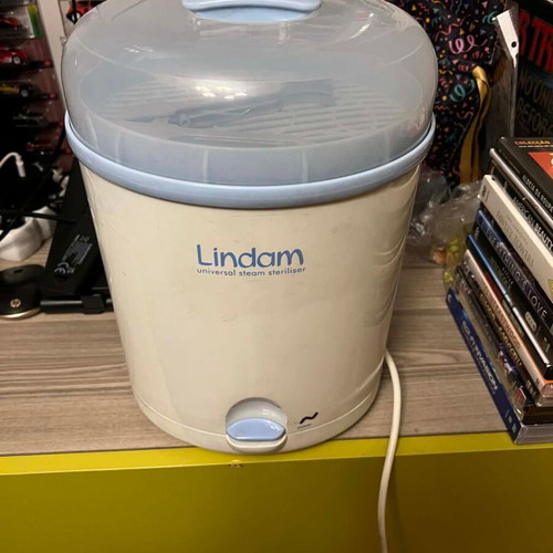Lindam universal steam steriliser употребяван