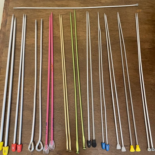 Vintage knitting needles used, set
