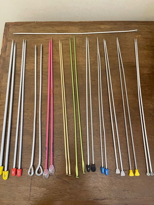 Vintage knitting needles used, set