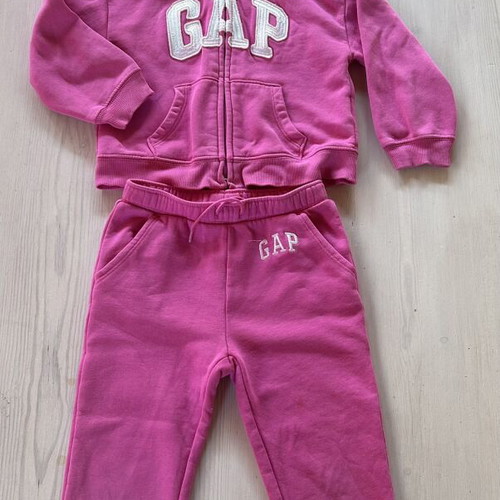 Gap kids' tracksuit used, size 4 years