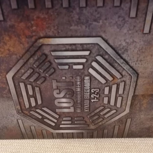 Lost The Missing Box Set Seasons 1, 2 & 3 like new DVD with subtitles