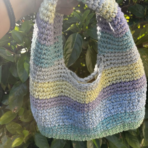 Doughnut bag handmade, cotton with lining and clasp, blue