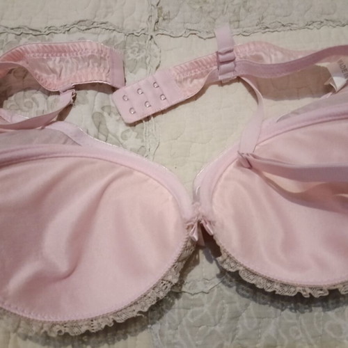 Bra size 3 like new, pink