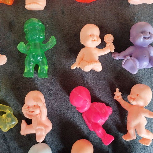 Gemellini baby figures used, pack of 46 with rare figurines