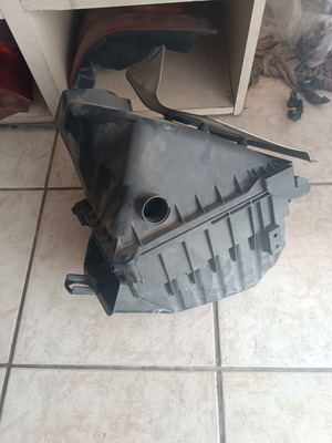 Φιλτροκούτι για Audi A4 '00-'04 σαν καινούργιο, κωδικός 06B133837AE
