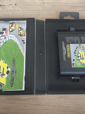 F1 Sega Mega Drive game used, complete