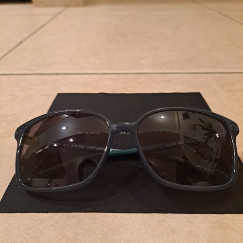 Marc Jacobs sunglasses like new, women's, blue and green