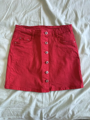 Mini red denim skirt like new, size S