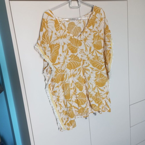 Blouse Simple Fashion like new, white and orange, one size