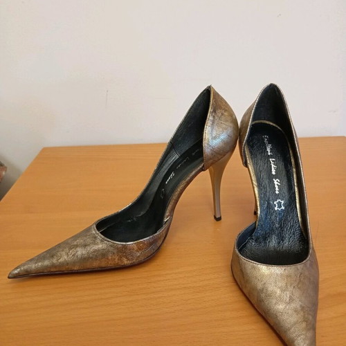Excellent Ladies Shoes leather gold high heels size 38 with 10 cm heel