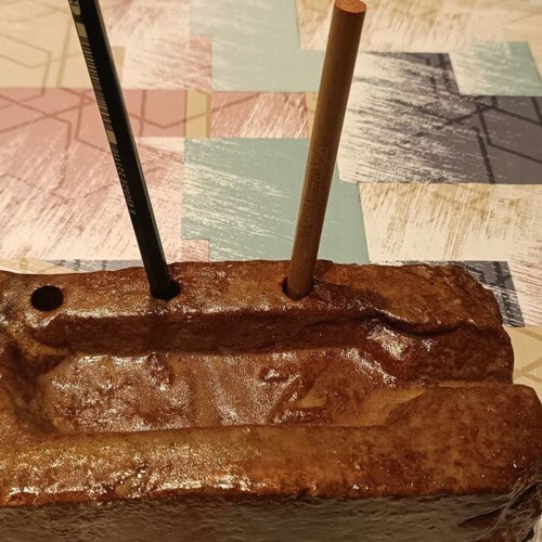 Brick Pencil Holder new with glossy surface and felt base