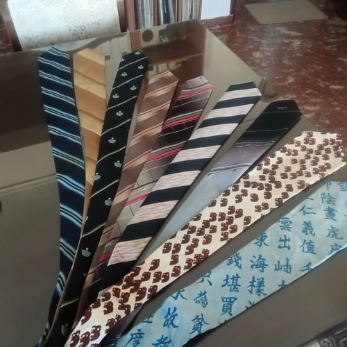Ties set of 9 used, 2 pure silk with unique patterns
