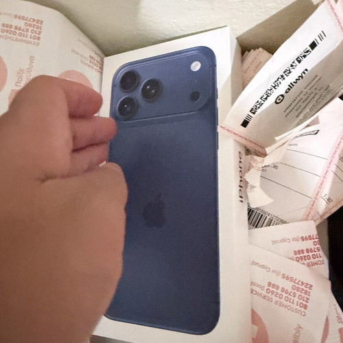 Iphone 17promax box new