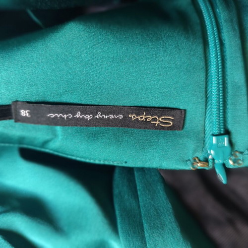 Cocktail dress Steps like new, emerald with black details