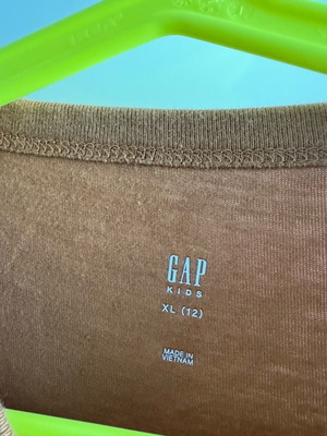 Μπλούζα Gap παιδική μακρυμάνικη λεπτή σαν καινούργια, καφέ, μέγεθος XL