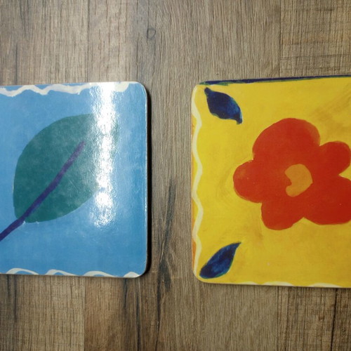 Coasters like new, set of 6 with cork base