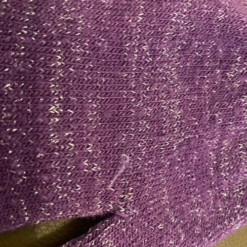 Purple gloves with silver thread for ages 11-16