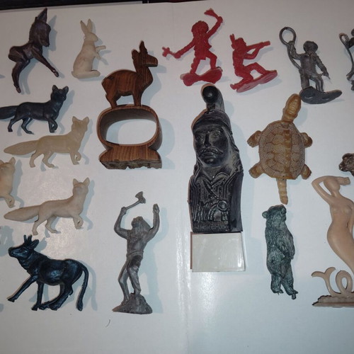 Vintage rare figures from the 70s, collectible old