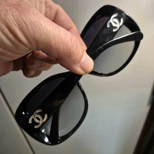 Chanel 5131-H sunglasses used, black with silver logo