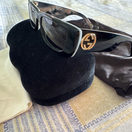 Gucci glasses like new, black and white