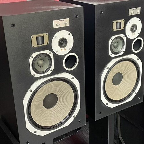 Pioneer HPM-110 speakers like new, top condition