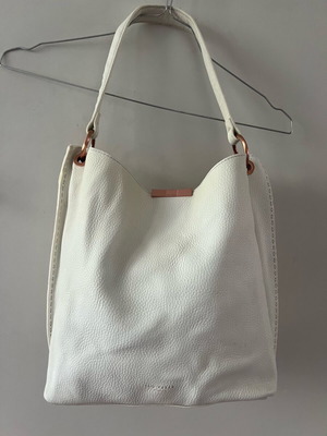 Ted Baker Candiee Soft Grain Leather Tote white like new
