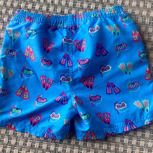 Boys' swimwear like new, set of 2, size 7-8, multicolor
