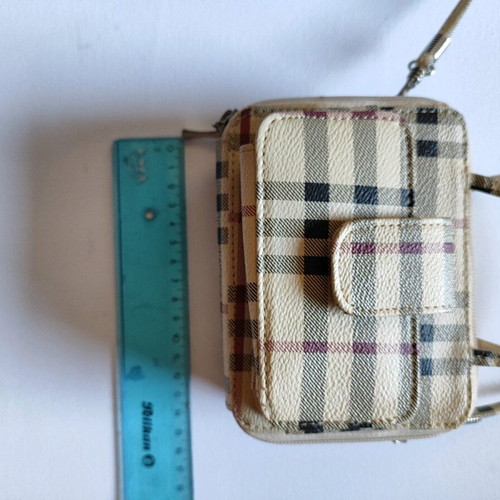 Vintage check crossbody bag like new with detachable strap