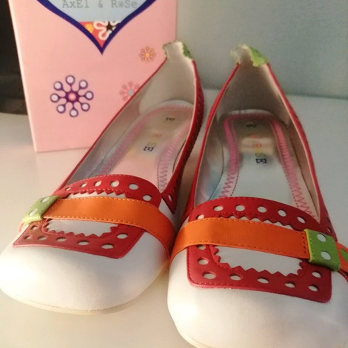 Axel and Rose leather women's colorful shoes size 39 new
