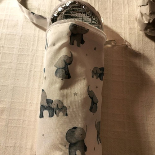 Insulated kids water or juice bottle holder new with elephant design