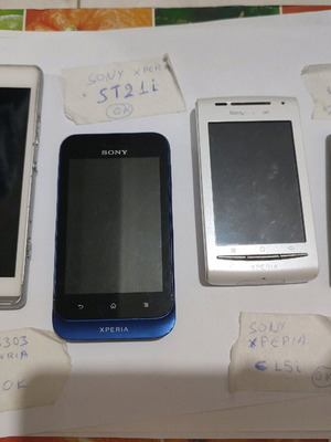 Sony and Sony Ericsson used mobile phones, pack of 4