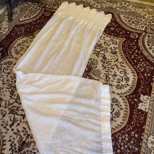 Handmade curtain with knitted lace trim like new, white