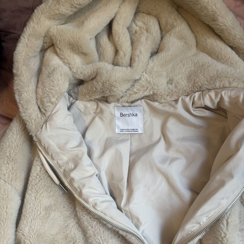 Bershka fur jacket xsmall beige like new
