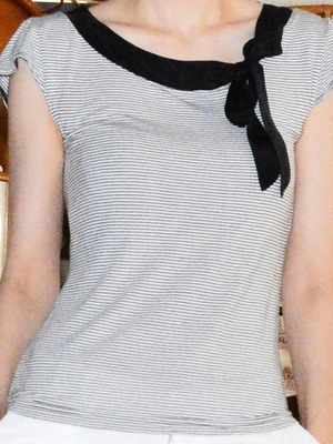 H&M Striped Cap Sleeve Top with Silk Bow Trim size M like new